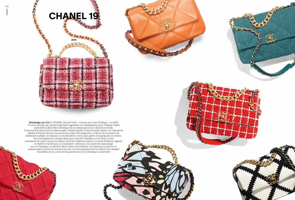 The Handbag Book: 400 Designer Bags That Changed Fashion